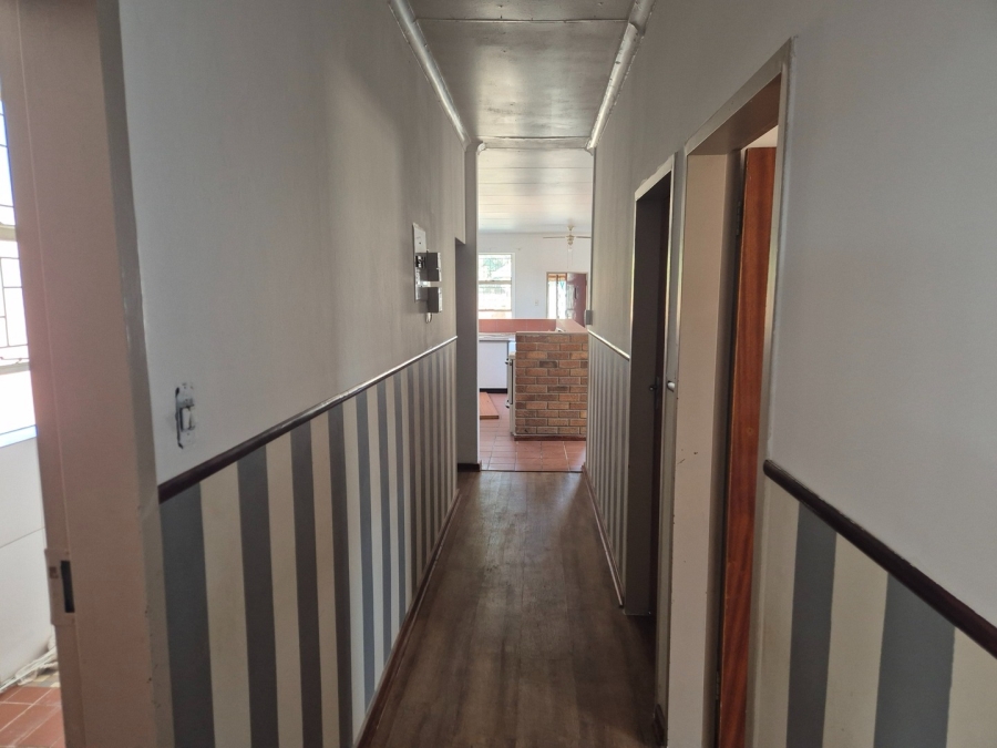 To Let 3 Bedroom Property for Rent in Kannoniers Park North West